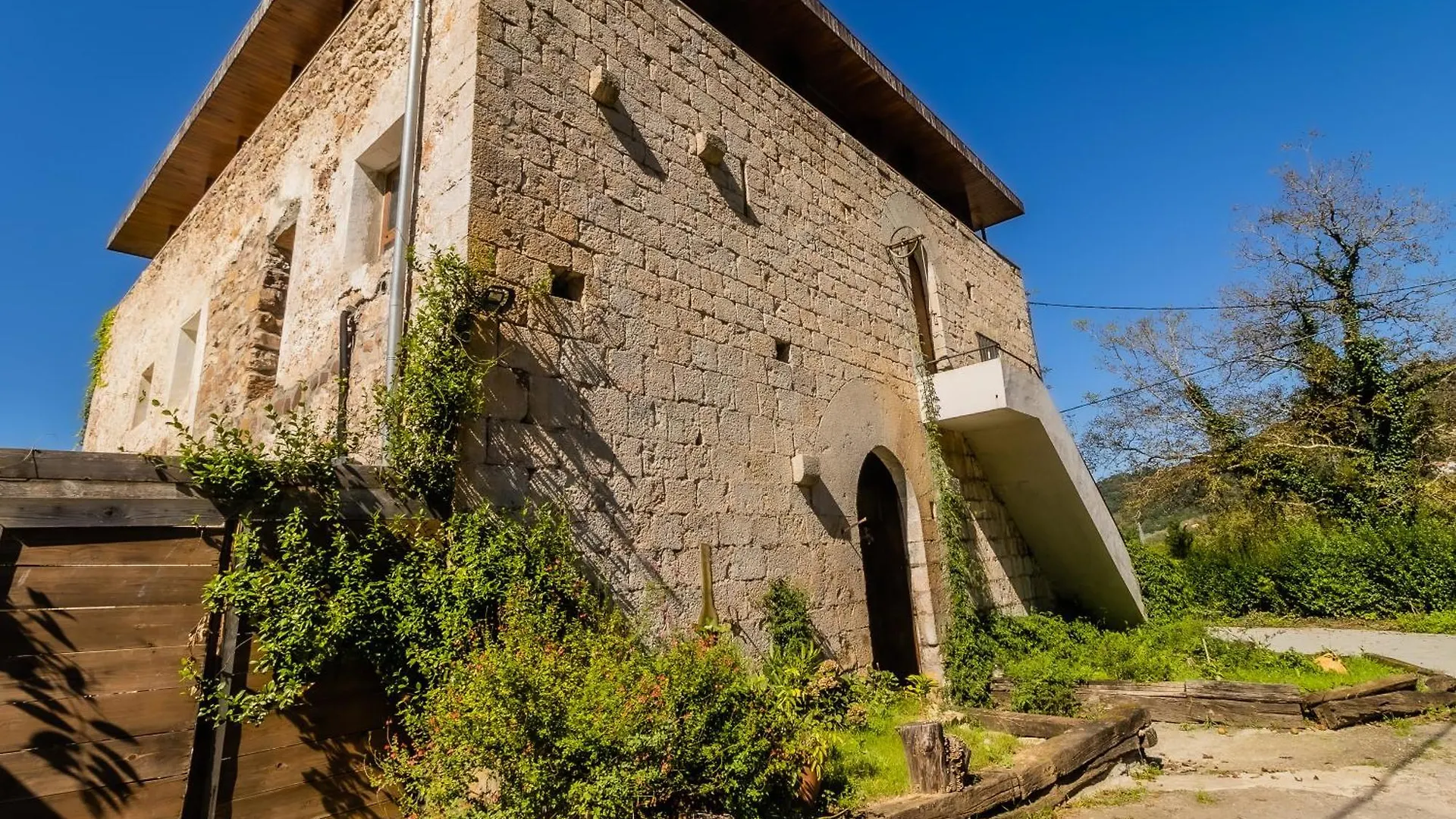 Bed and Breakfast Fagoaga Dorretxea Ergoyen 0*,
